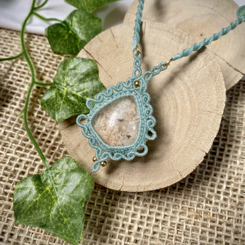 Colar com Quartzo Lodolita natural
